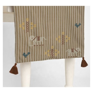 Wholesale 100% Organic Cotton Best Quality Minimalist Dining <b>Table</b> <b>Runner</b> Jacquard Attractive Digital Floral Decorative GOTS - Product Image 2