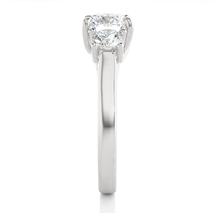แหวนหมั้นเพชรโมอิสซาไนต์ทรงกลม 2 กะรัต สามเม็ด ทองคำขาว - Product Image 4