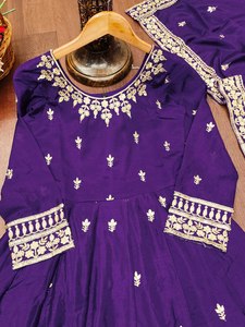 S à XXL taille belle broderie et séquence travail motif Unique point première fois sec propre robe Anarkali avec ensemble Dupatta - Product Image 6