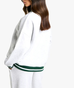 ชุดเซ็ตเสื้อสเวตเชิ้ตและกางเกงขายาวผู้หญิงมาใหม่ ลายทาง แต่งขอบเสื้อแบบโอเวอร์ไซส์ คอกลม พร้อมกางเกงทรงหลวม - Product Image 6