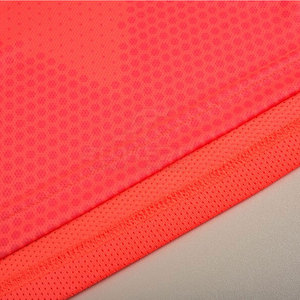 Vente directe d'usine uniforme de football 100% Polyester léger séchage rapide respirant couleurs personnalisées et Logo fabriqué au Pakistan pour hommes - Product Image 5