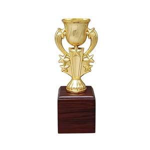 Trophée en métal élégant pour la promotion de la marque, les événements marketing et l'affichage sur scène - Product Image 1