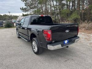 Ford F-150 Lariat 2024 Usada en Buen Estado, 4 Puertas, Super-Crew, 4WD, Caja de 5.5 pies (Motor Turbo de 6 Cilindros y 3.5L, 10A) - Product Image 2