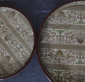 Grand plateau de service rond en fer avec imprimé émaillé de palmier utilisé pour les articles de table à la maison - Product Image 3