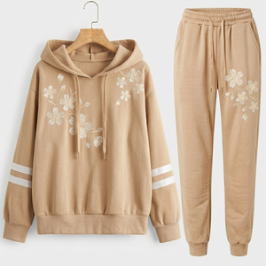 Trajes Deportivos Ligeros para Mujer con MOQ Bajo, Disponibles en Diferentes Colores y Tallas, Precio Razonable, Alta Calidad, Mangas Largas - Product Image 4