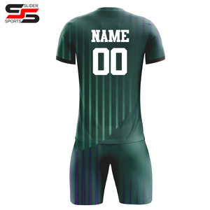 Nuevo uniforme de fútbol para hombres y mujeres de nuevo diseño en tarifa barata al por mayor con sus propios diseños y tamaños de Pakistán - Product Image 2