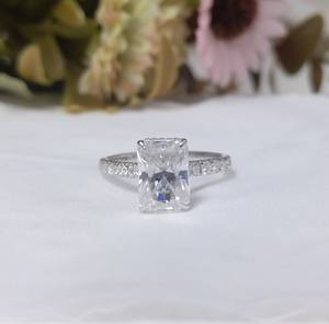 แหวนทองคำขาว 14k สำหรับผู้หญิง แหวนเพชรทรงรัศมี 2.75 กะรัต เพชรเพาะเลี้ยงในห้องปฏิบัติการ แหวนหมั้นแบบวงแหวนซ่อน แหวนเพชรเม็ดเดี่ยว - Product Image 4