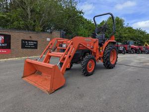 รถแทรกเตอร์ KUBOTA L3200 ขับเคลื่อน 4 ล้อ สีส้ม รถตักดิน รถแทรกเตอร์ขับเคลื่อน 4 ล้อ รถแทรกเตอร์ล้อยาง รถตักดินสำหรับงานเกษตร - Product Image 3