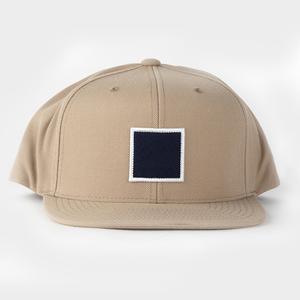 Casquettes brodées personnalisées pour l'extérieur Casquettes de camionneur imperméables respirantes Vente en gros Casquette de camionneur vierge 6 panneaux de haute qualité pour hommes - Product Image 1