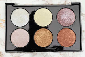 พาเลทอายแชโดว์วีแกนเนื้อเมทัลลิกประกายวิ้งค์ กันน้ำ เป็นมิตรต่อสิ่งแวดล้อม สีชัด ติดทนนาน คุณภาพระดับพรีเมียม แบบผง - Product Image 2