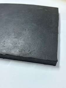 Losa de caucho de larga duración de alta resistencia, producto de caucho fuerte y duradero - Product Image 4