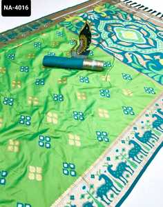 Fabrication indienne et prix de gros Vêtements de fonction traditionnels Collections de saris en soie douce et lourde pour femmes Sari en soie Banarasi - Product Image 3