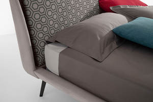 Lit double rembourré élégant, design contemporain, tête de lit en tissu avec surpiqûres géométriques de qualité supérieure, VF HOME DECOR - Product Image 2