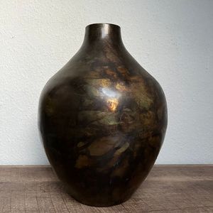 Vase à fleurs en métal de vente chaude avec une finition antique de qualité supérieure pour des arrangements floraux élégants et des thèmes de décoration - Product Image 5