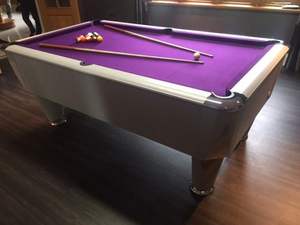 Mesa de Billar de Pizarra de 8 Pies de Alta Calidad con Retorno de Bolas, Descuentos en Mesas de Snooker y Baloncesto - Product Image 3