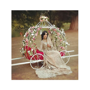 Fondo de boda de hierro de color dorado hecho a mano Fondo de tamaño personalizado de calidad superior para proveedor mayorista - Product Image 6