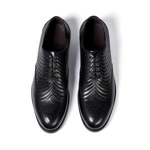 Chaussures habillées de luxe pour hommes en cuir, avec un savoir-faire haut de gamme et un soutien de la voûte plantaire, idéales pour les affaires - Product Image 4