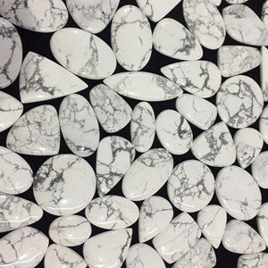 Howlite Gemstone Cabochon Semi Precious White Howlite Loose Gemstone Cabochon para joyería - Product Image 1