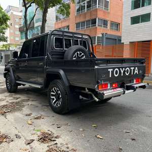 Toyota Land Cruiser Doble Cabina 4x4 Pickup, Seminuevo - Product Image 6