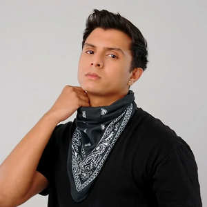 Écharpes de créateurs 100% soie véritable, impression de logo graphique personnalisé sur bandana carré en satin, écharpes personnalisées pour événements - Product Image 1