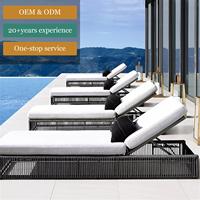 Chaises longues d'extérieur confortables en corde tressée pour projets de villas haut de gamme au bord de la piscine et de complexes hôteliers
