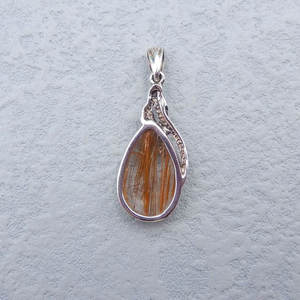 Dijes Infantiles de Plata de Ley Chapados en Oro de 14K Estilo Vintage con Certificación IGI para Compromiso y Moda - Product Image 2