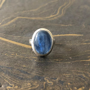 Bague en kyanite sertie de moissanite, 5,8 grammes, bijoux en moissanite - Product Image 1