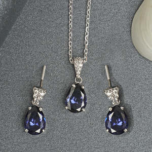 CLARA Ensemble de boucles d'oreilles pendantes en argent sterling 925 plaqué rhodium, motif goutte d'eau bleu roi, serti de zircone suisse de luxe taille poire - Product Image 2