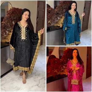 Caftanes de Terciopelo para el Guardarropa de Invierno, Colección de Ropa de Invierno, Terciopelo de Viscosa con Bordado, Estilo Indio, Caftán con Dhoti Salwar - Product Image 3