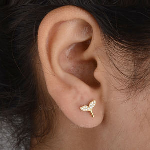 Vente en gros de boucles d'oreilles pour femmes en or massif 14 carats avec diamant Nouveau design pour mariage et cadeaux disponibles en 10 carats/18 carats - Product Image 4