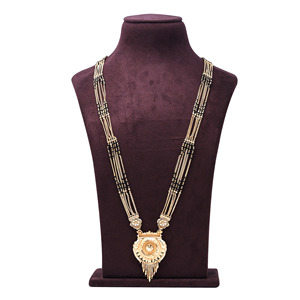 จี้ทองเคลือบแบบดั้งเดิมเครื่องประดับอินเดียพร้อมลูกปัดสีดำทองเหลืองวัสดุหลักที่สง่างาม - Product Image 1