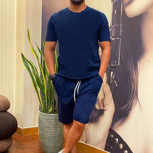 OEM ชุดวอร์มลำลองสำหรับผู้ชายชุดวอร์มเล่นกีฬาฤดูร้อนชุดเดินชายหาดระบายอากาศชุดคู่พร้อมเสื้อยืดกางเกงขาสั้นไซส์ใหญ่พิเศษ - Product Image 5