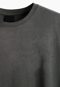 เสื้อยืดทรงหลวมไซส์ใหญ่พิเศษสำหรับผู้ชายเสื้อครอปไซส์ใหญ่พิเศษปักโลโก้ตามสั่งสไตล์สตรีทแวร์ - Product Image 5