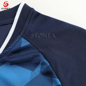 Uniformes de fútbol de equipo transpirables recién llegados uniformes de equipo de fútbol de diseño OEM hechos en fábrica para venta en línea - Product Image 2