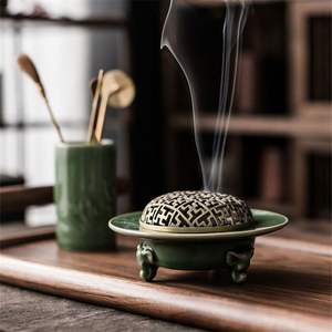 Poignée de brûleur d'encens antique de conception personnalisée prières brûleur d'encens décoratif d'intérieur en bois de santal pour désodorisant - Product Image 1