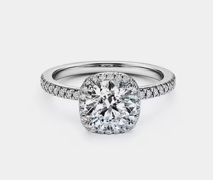 Anillo de plata de ley 925 con moissanita. Hermoso regalo para compromiso y regalo para ella. - Product Image 1