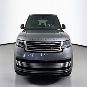 SÚPER NUEVO, SEMINUEVO Y A UN PRECIO EXCEPCIONAL: SUV DE LUJO L-R-R-R P615 SV AWD 2025, 606 HP, 4.4L V8 AUTOMÁTICO - Product Image 1