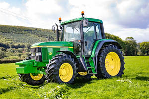 Tractores Agrícolas 4x4 de 100 CV, Tractor Compacto Agrícola, Tractor Agrícola para la Venta - Product Image 4