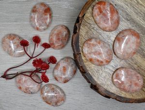 Pierre de soleil en gros, pierre de pouce en cristal poli/pierre précieuse, pierre de palmier pour la guérison du REIKI FENG SHUI - Product Image 3