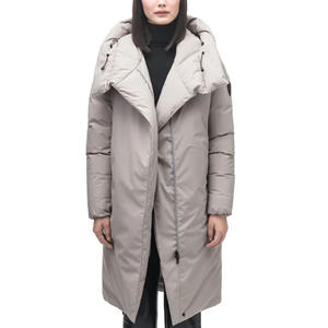Parka acolchada de gran tamaño con capucha transpirable de punto de calidad superior para mujer con sombrero desmontable y chaqueta de invierno acolchada - Product Image 1