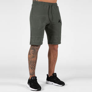 2024 hommes Shorts de gymnastique personnalisé haute rue Style solide motif non tissé tissage décontracté et à la mode entraînement vêtements de course - Product Image 2