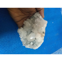 Cristal clair Quartz Geode Minéraux Grappes de pierres naturelles Artisanat de cristal Pierres semi-précieuses Roches Reiki Vitrine Minéraux