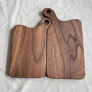Plateaux de restauration en bois au prix le plus bas planche à plateau en bois pour la nourriture servant des planches à fromage de forme irrégulière - Product Image 4