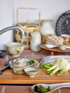 Panier en bambou noir avec poignée carrée pratique du Vietnam - Product Image 5