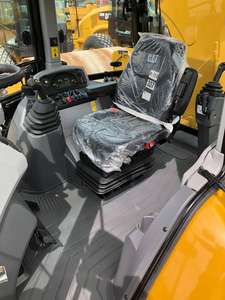 รถแบคโฮลโหลดเดอร์คุณภาพ 420F ยี่ห้อแคตเตอร์พิลลาร์ พร้อมบุ้งกี๋ตักดินด้านหน้าและบุ้งกี๋ขุดด้านหลังสำหรับงานก่อสร้าง - Product Image 6