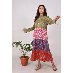 Fabriqué à la main en coton bloc imprimé Maxi robe pour les femmes indien Patchwork Boho décontracté et tenue de fête écologique bouton décoration - Product Image 4