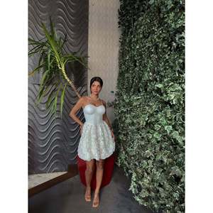 Robe 2171 faite à la main importée avec imprimé floral rose, silhouette trapèze sans bretelles, taille naturelle, tissu organza - Product Image 5