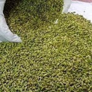 Suministro a granel de una sola especia picante de cardamomo verde aromático en forma seca a precios agrícolas - Product Image 5