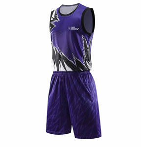 Uniformes de Baloncesto Transpirables con Logotipo Personalizado, 100% Poliéster, Personalizables, de Alta Calidad, Hechos en Pakistán - Product Image 2