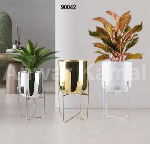 Pot de fleurs surélevé en métal - Product Image 1